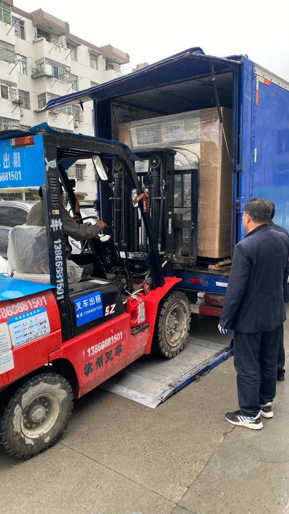 珠江洗滌設(shè)備助力酒店行業(yè)實(shí)現(xiàn)高效洗滌方案